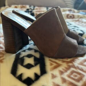 Brown Chunky Heel Suede Mules